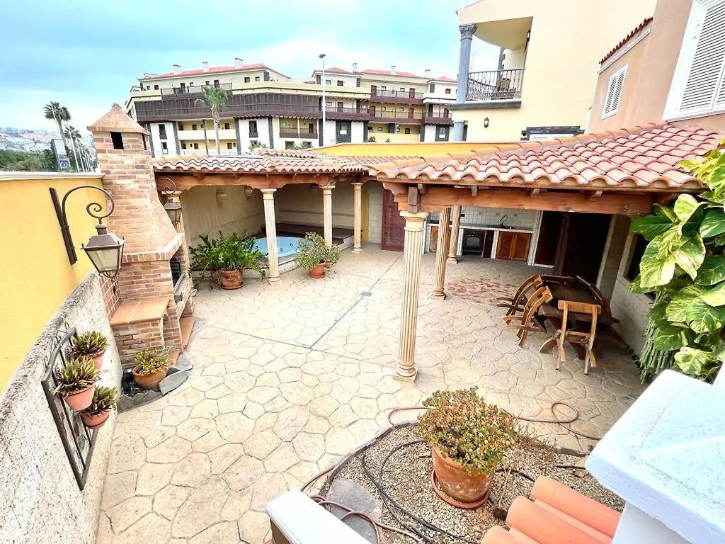 Duque Nest Hostel Costa Adeje  Hiszpania