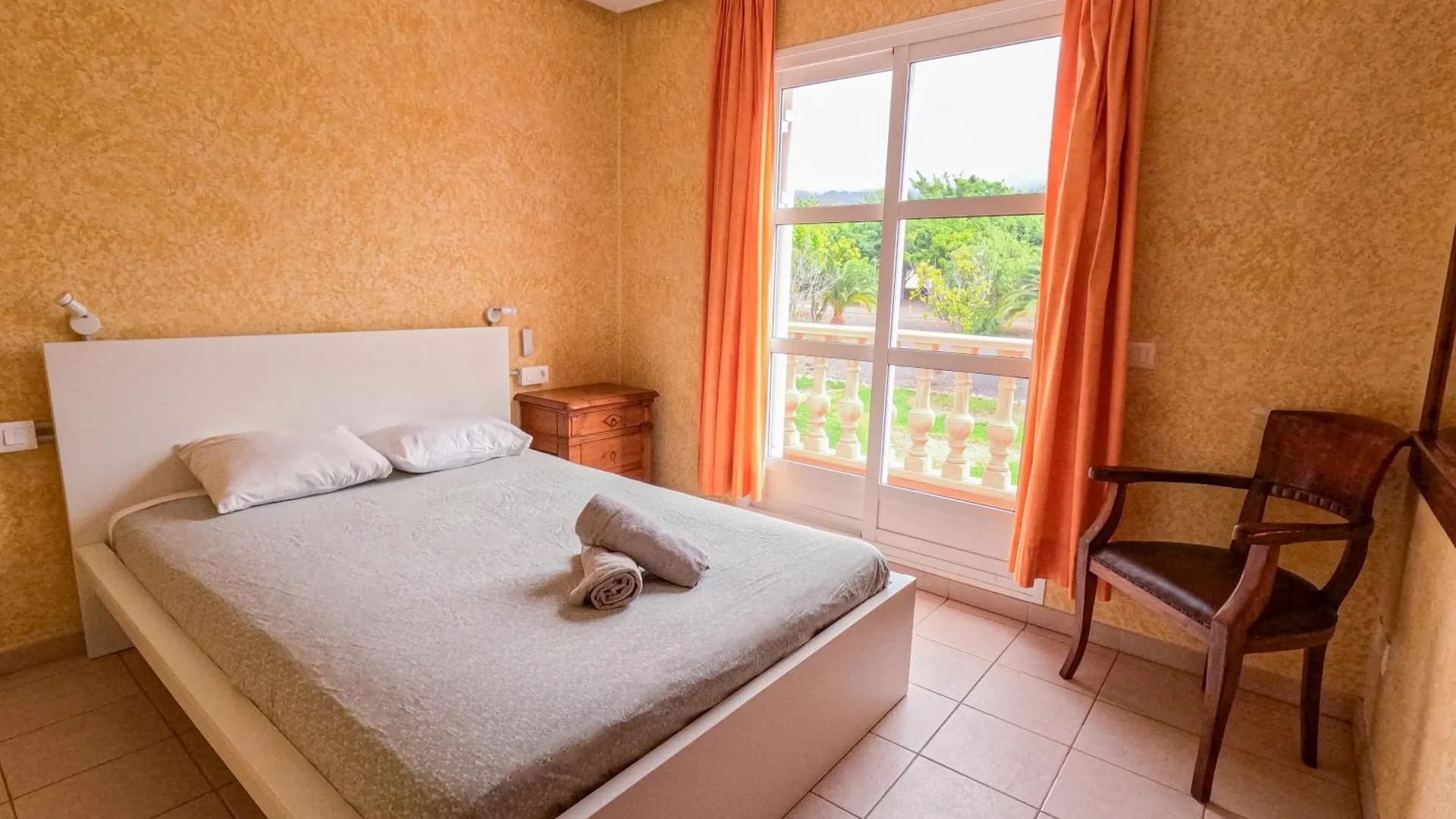 Duque Nest Hostel Costa Adeje