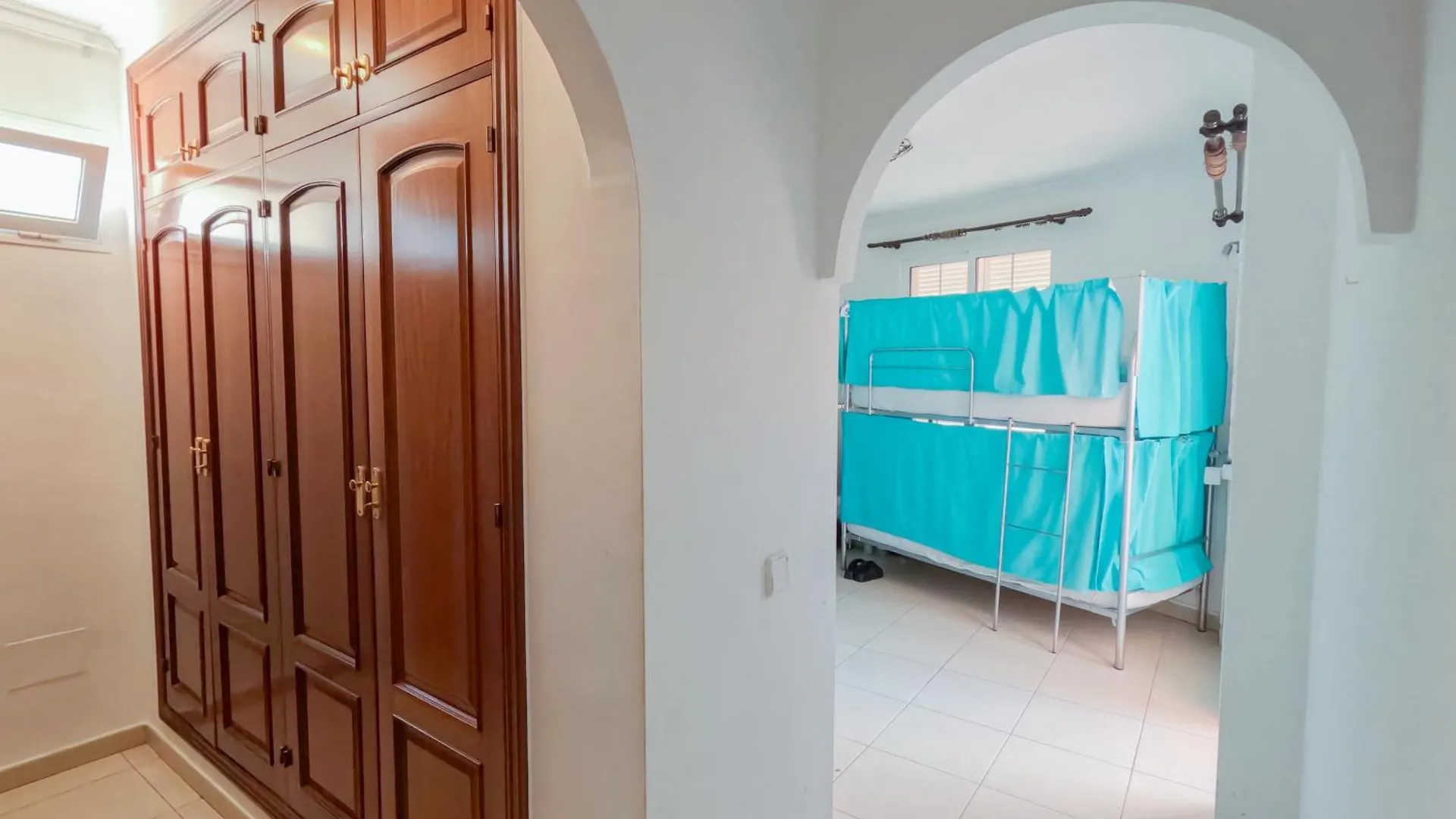 Duque Nest Hostel Costa Adeje  Hiszpania