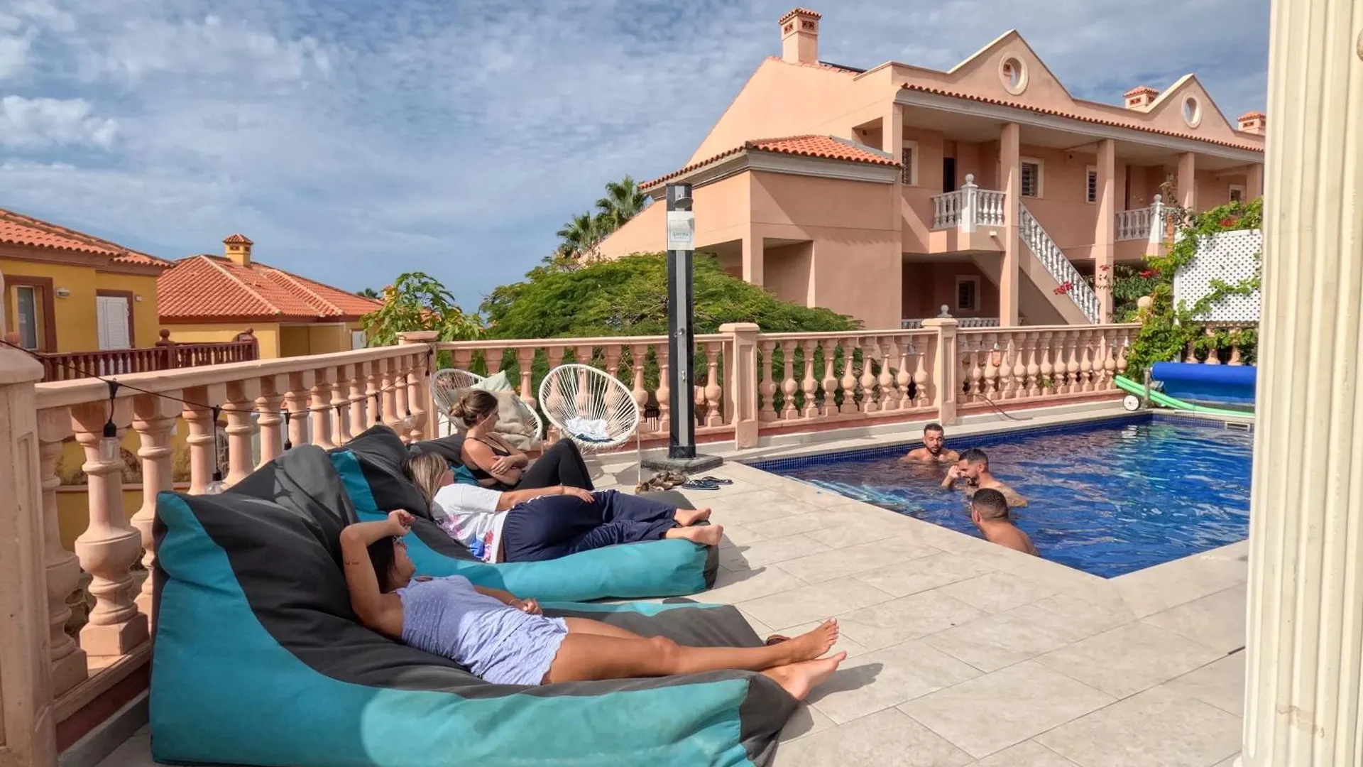 Duque Nest Hostel Costa Adeje